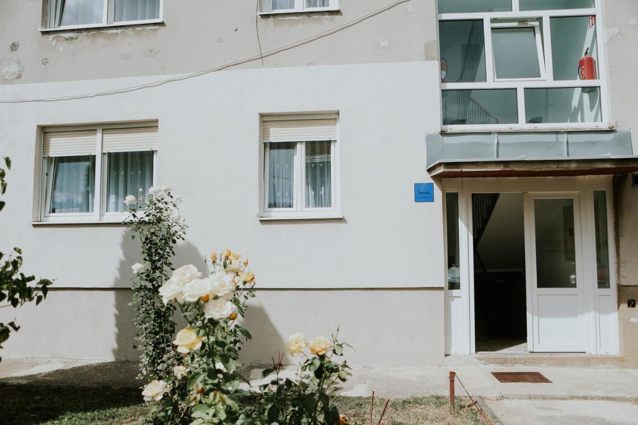 I&T Apartman Gospic Ngoại thất bức ảnh