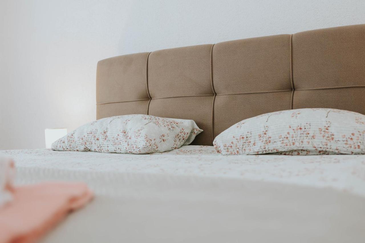 I&T Apartman Gospic Ngoại thất bức ảnh
