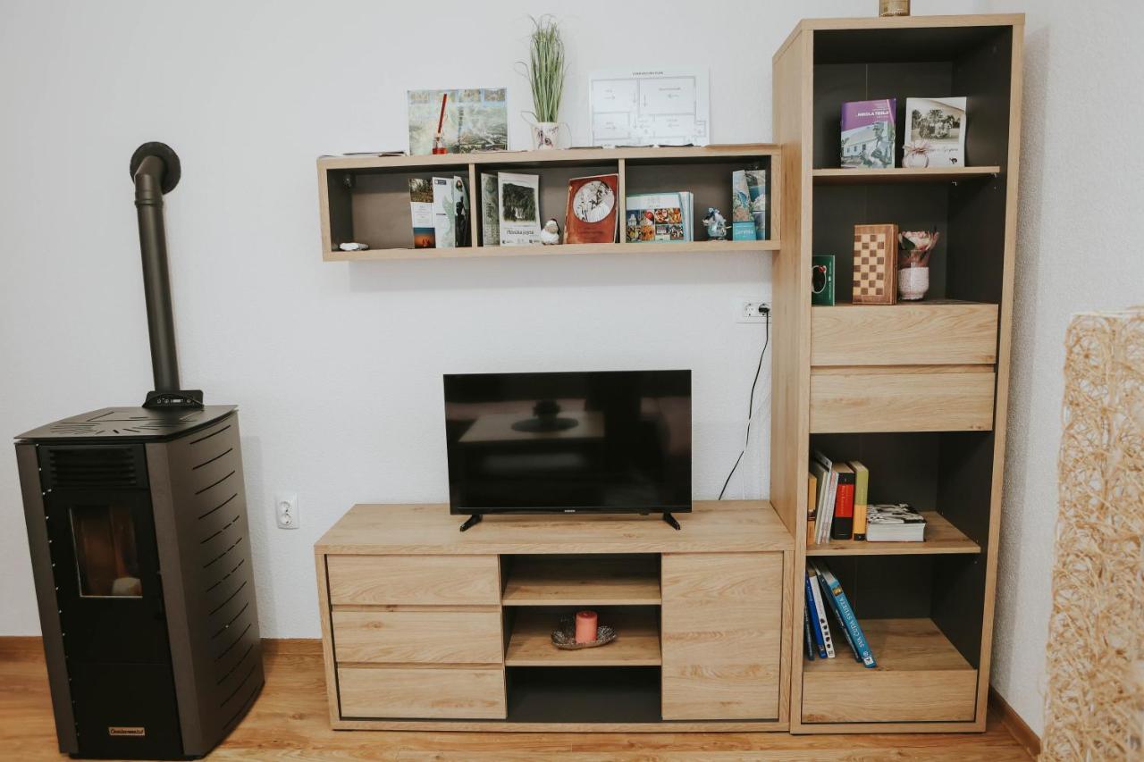 I&T Apartman Gospic Ngoại thất bức ảnh