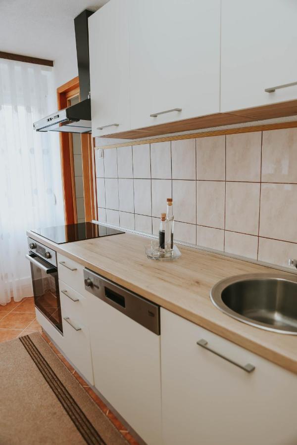 I&T Apartman Gospic Ngoại thất bức ảnh