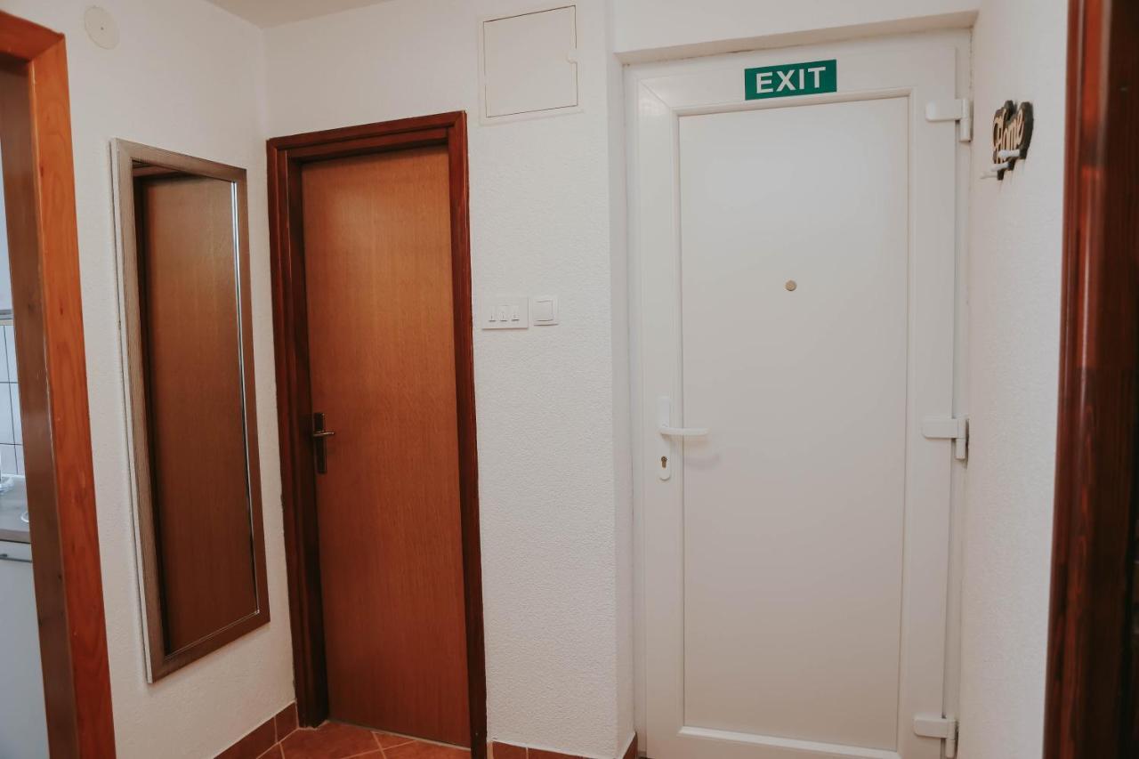 I&T Apartman Gospic Ngoại thất bức ảnh